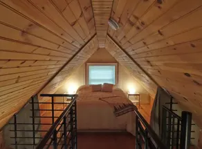 2 Bedroom Small Vermont Cabin with Outdoor Bathtub - Image 4