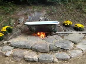 2 Bedroom Small Vermont Cabin with Outdoor Bathtub - Image 5
