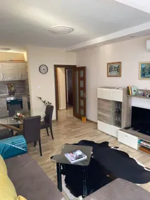 Super Central Luxury Apartments - Image 2
