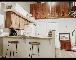 Loft-e-Lagoon -No Cleaning fee-Grated community-2 minute to the beach - Image 5