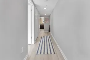 Centrally located charming 1 BR in Capitol Hill - Image 3