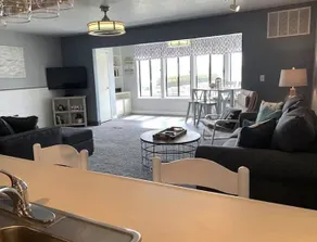 Newly Remodeled/ Beautiful Waterfront Condo - 30' dock - Image 5