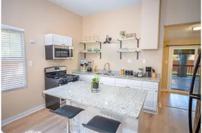 3 BR1 BA Remodeled Home Near Downtown - Image 2