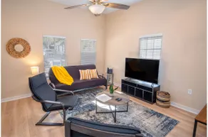 3 BR1 BA Remodeled Home Near Downtown - Image 3