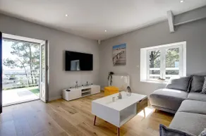 Sea view, large 2-bedroom, Terrace, South, Electric bikes - Image 3