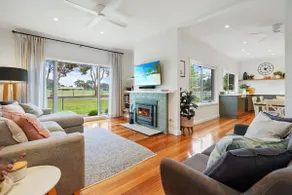 Dunkeld House - Beautiful Country Retreat - Image 2