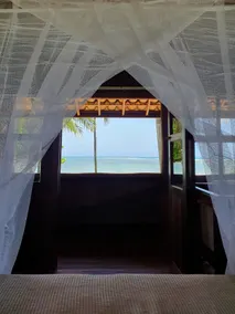 The iconic Casa da 4a Praia by the sea - Image 2