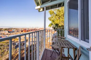 NICE VIEWS Harbor & Palos Verdes Hills I Parking - Image 2