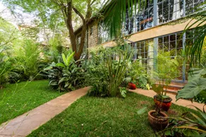 Jungle Studio, hot tub, heated pool, pickleball - Image 2