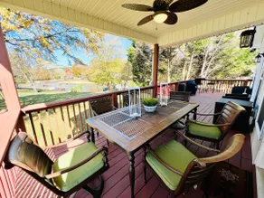 Southern Living Lake Oconee Home in a Cove! - Image 3
