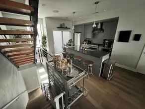 Luxury Home in Denver with City & Mountain Views - Image 2