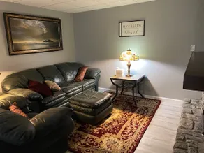 2B/2B, kitchen, den w/fireplace with country feel - Image 3