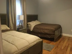 Modern apartment in the city - Image 2