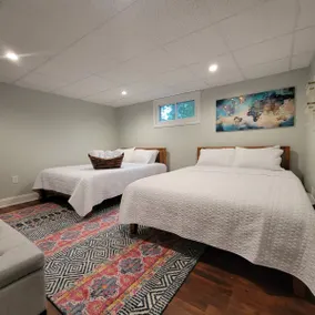 LVR - Art Park's Getaway! Sleeps 12! - Image 4