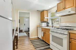 5-Min Walk to MSU | 1GB Fiber, EV Garage & Patio - Image 3