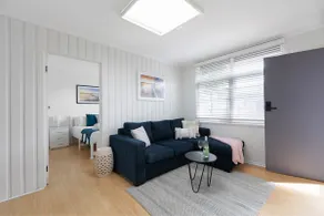 Pet Friendly | 4 Min walk to River | Close to town - Image 3