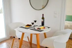 Summer Dream Luxury Apartments - Image 4