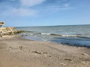 Hot Tub-Lake Erie Beach House, Lake Front - Image 3