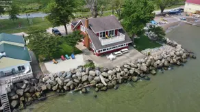 Hot Tub-Lake Erie Beach House, Lake Front - Image 2