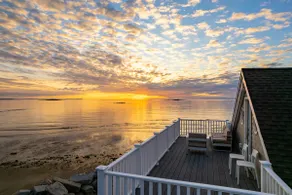 Oceanfront w/ Stunning views and Private Deck☀️🏖 - Image 4