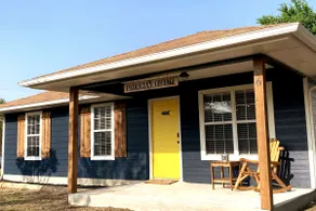 Cozy lake cottage - private dock and near beach! - Image 2