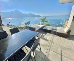Sunset Home, Luxury Lake Front Apartment - Image 3