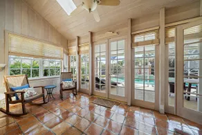 Luxury Wellington Home With A Beautiful Pool - Image 5