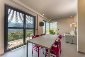 Panoramic Relaxing Gazzi Apartments Balcone - Image 3