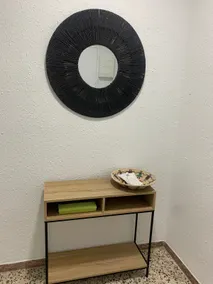 Downtown apartment with 4 bedrooms and 2 bathrooms - Image 2