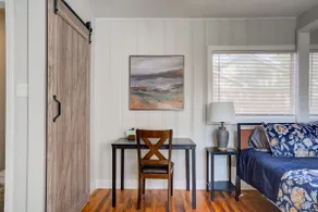 Cute Lubbock Getaway - Central Location - Image 5
