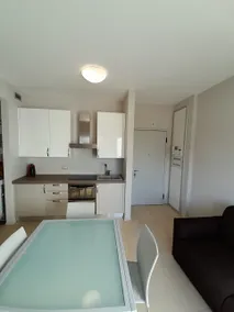 delightful apartment within walking distance of the center E6 - Image 2