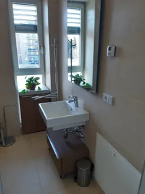 delightful apartment within walking distance of the center E6 - Image 4