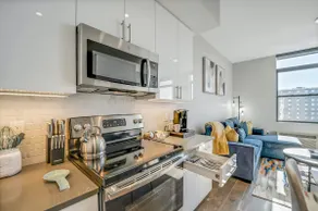 Stylish 1br Unit. Parking. Easy Ride to NYC - Image 4
