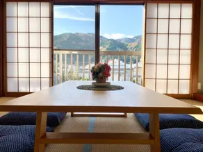 Large 2-story house with 3 bedrooms and mountain views - 7-minute walk from Tobu Nikko Station, 15-minute walk to Toshogu Shrine - Image 2