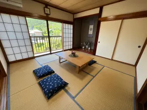 Large 2-story house with 3 bedrooms and mountain views - 7-minute walk from Tobu Nikko Station, 15-minute walk to Toshogu Shrine - Image 3