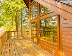 The Cedar House at Riverbend Orchard - Image 3