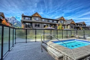 3BR, 1250SQFT, NATURE, HOT TUB, KING BEDS, PETS OK - Image 5