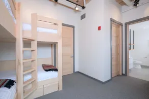 Immaculate 3 BR Penthouse w/ hot tub - Big Sky - Image 4