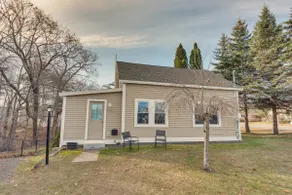 Cheerful 2 Bedroom cottage 1 mile walk to Beach. - Image 5