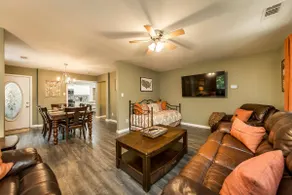 Cliff Cottage Getaway by Trail- Perfect Location - Image 2