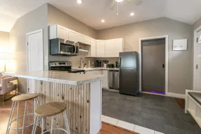 The Lilly Pad • Charming 1BR • Walk to Sylvan Beach - Image 4