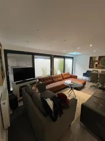 Detached Luxury House in the Hart of Islington - Image 3