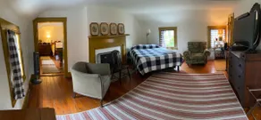 1797 Home, Rivertown, hike/bike trails - Image 2