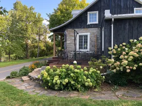 Historic Riverfront, 30 min to downtown Montreal - Image 2