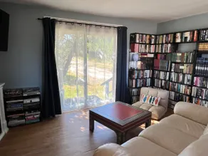 Classic WUB Ocean front in the heart of Long Beach - Image 2