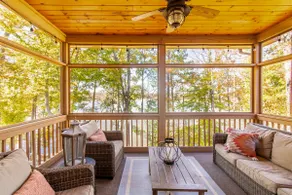 Lakefront Cabin: Sunset View+Jetted tub+ Tesla Charger - Image 2