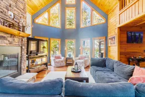 Lakefront Cabin: Sunset View+Jetted tub+ Tesla Charger - Image 3