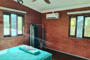 SHOE HOUSE (Vintage Guest House) - Image 3