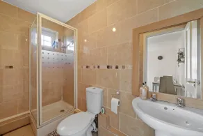 1 bedroom flat Aylesbury, Private Parking, Fowler rd - Image 5