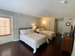1-Bedroom walking distance to Stadium - Image 3